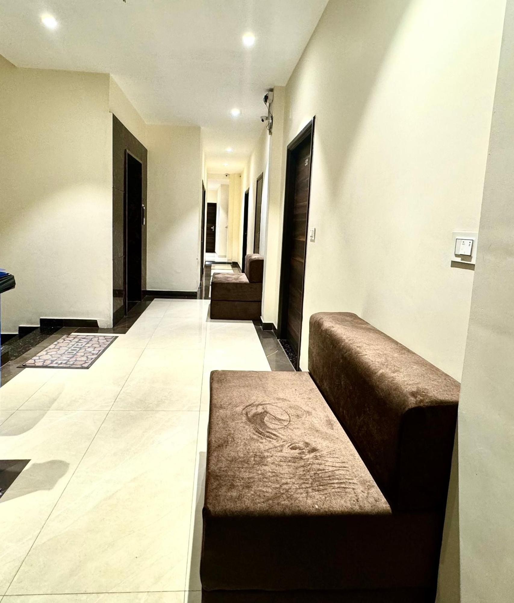 אמריצר Hotel Heaven View - 50M From Golden Temple מראה חיצוני תמונה