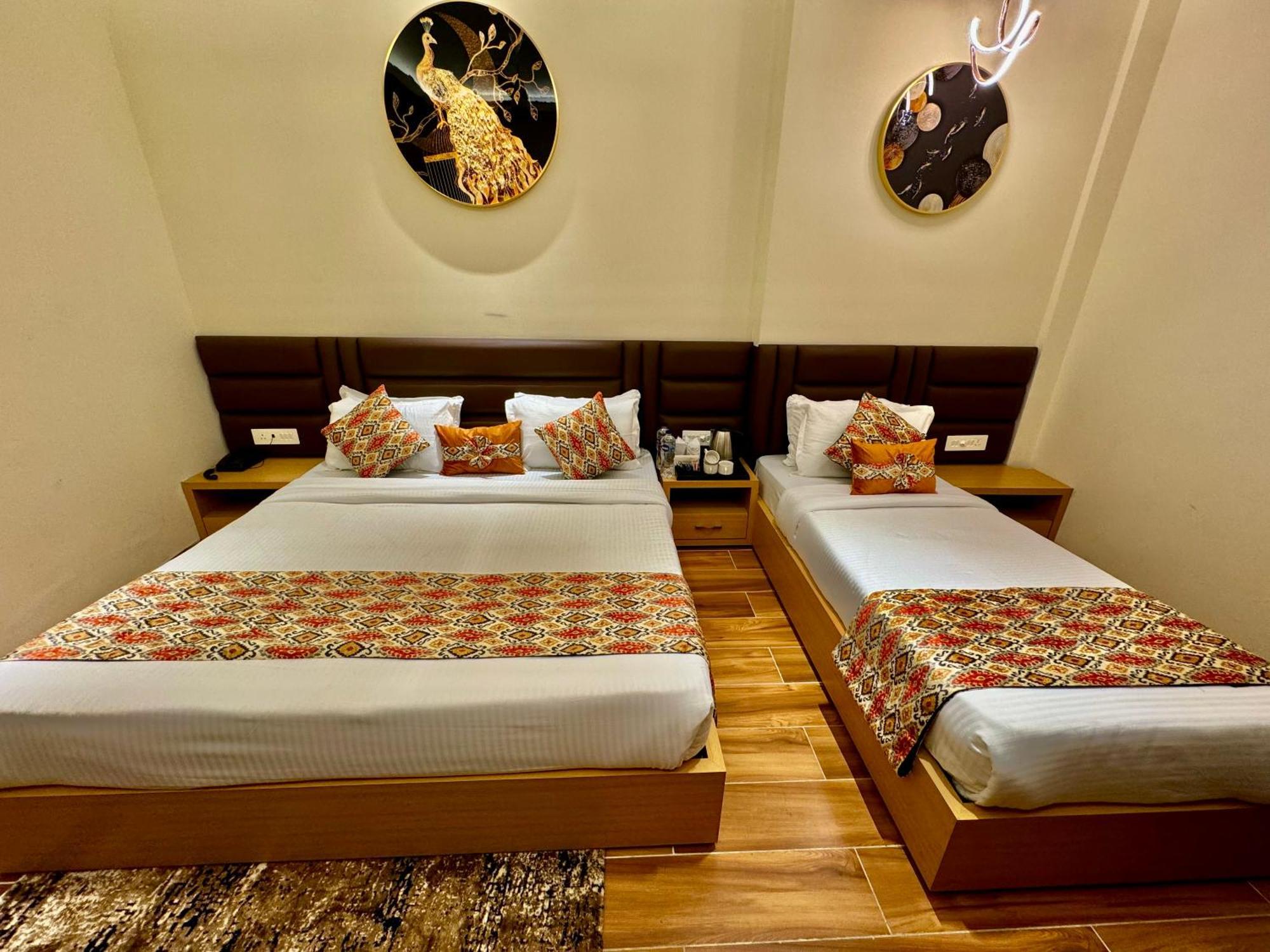 אמריצר Hotel Heaven View - 50M From Golden Temple מראה חיצוני תמונה